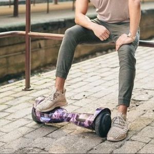Hoverboard HELIX BRAND NEW. BUILT IN BLUETOOTH SPEAKER
